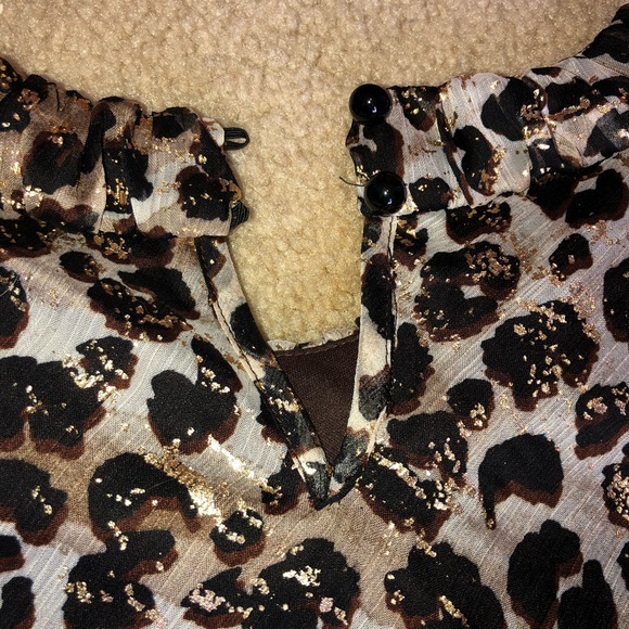 BCX halter blouse.✨ - Picture 8 of 9